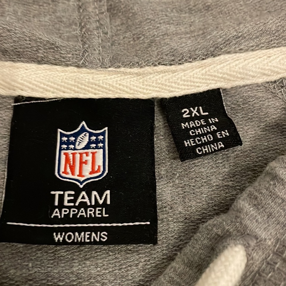 Chicago Bears Hoodie - Picture 2 of 3